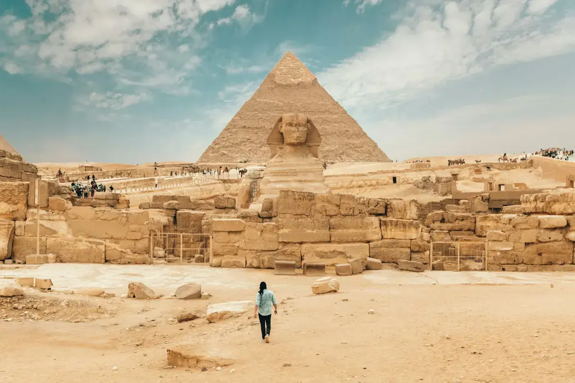 Inclusive Best Day Tour to Giza Pyramids, Memphis, Sakara & Lunch.